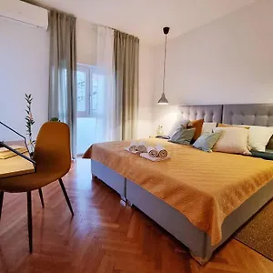https://chi-chi.in-istria.net