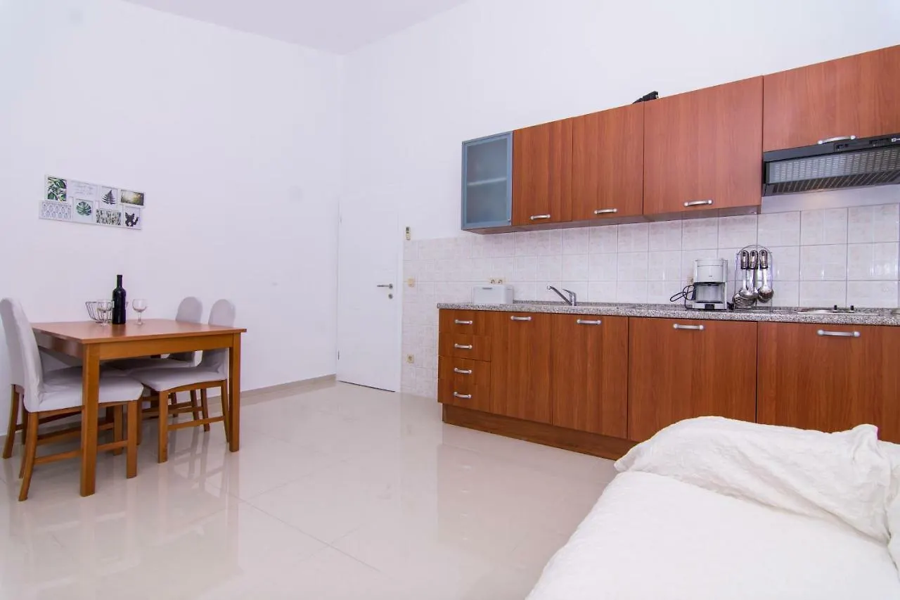 Apartment Apartmani Juric Trogir